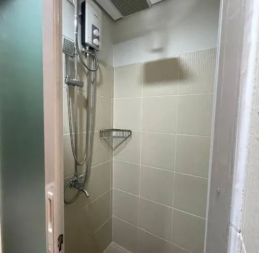 1br With Balcony @ Smdc North Edsa Grass Quezon W/ Netflix & + Apartment *